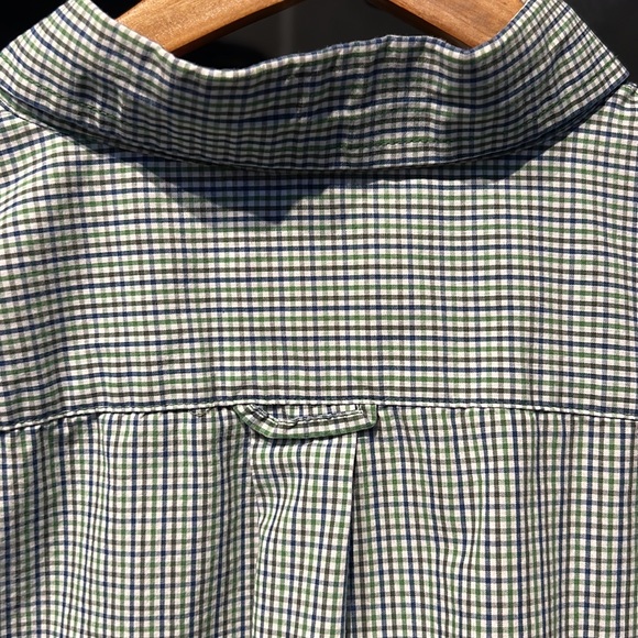 Beautiful Large blue green plaid IZOD dress shirt Quality goods - Picture 6 of 7